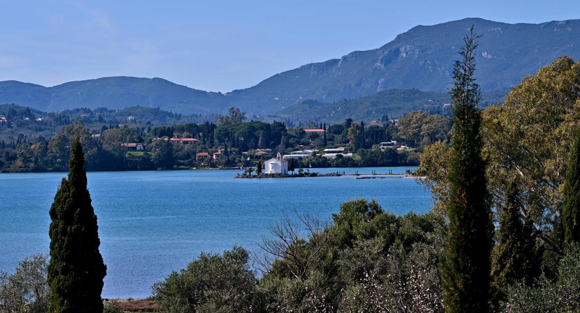 Villa Efterpi Kontokali Buitenkant foto