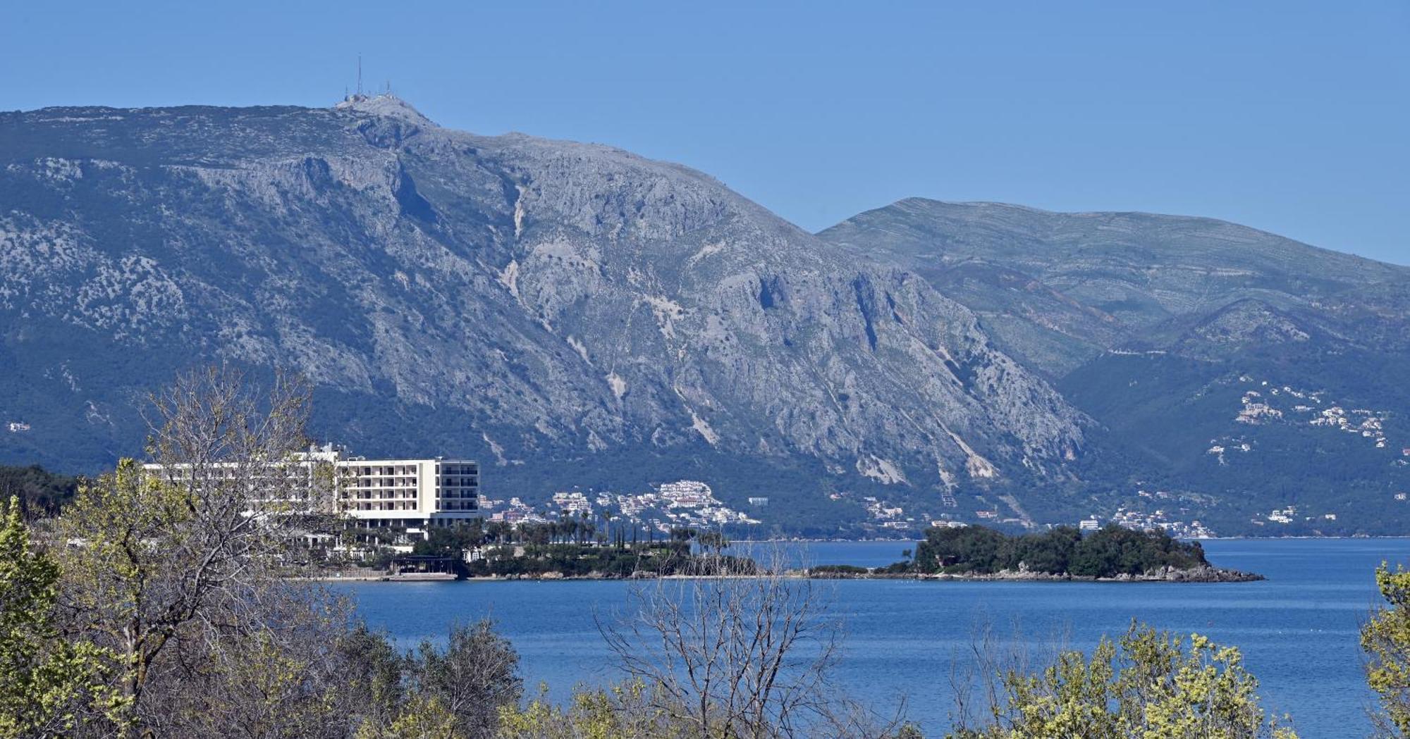 Villa Efterpi Kontokali Buitenkant foto