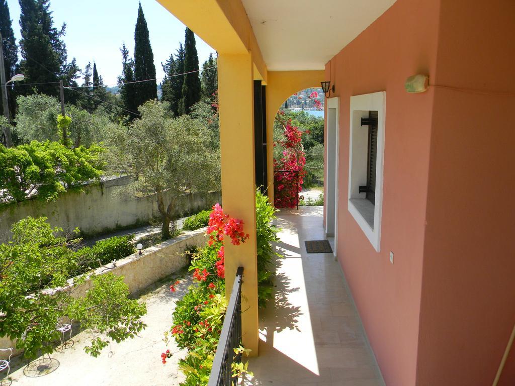 Villa Efterpi Kontokali Buitenkant foto