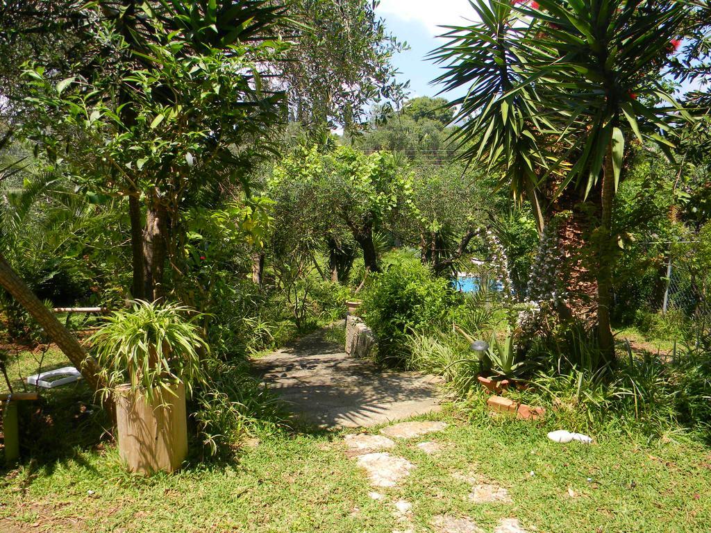 Villa Efterpi Kontokali Buitenkant foto