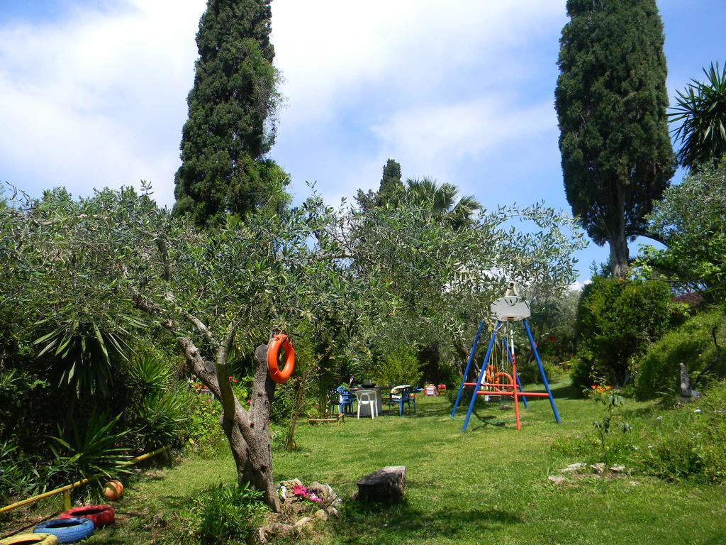 Villa Efterpi Kontokali Buitenkant foto