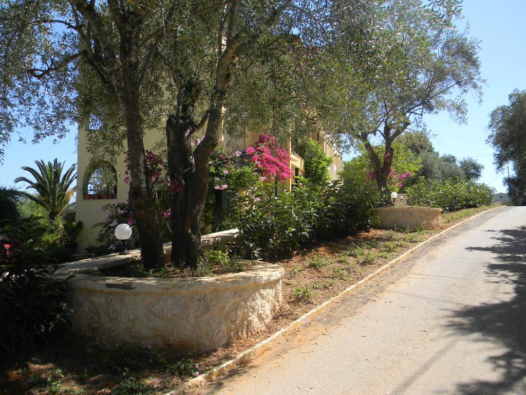 Villa Efterpi Kontokali Buitenkant foto